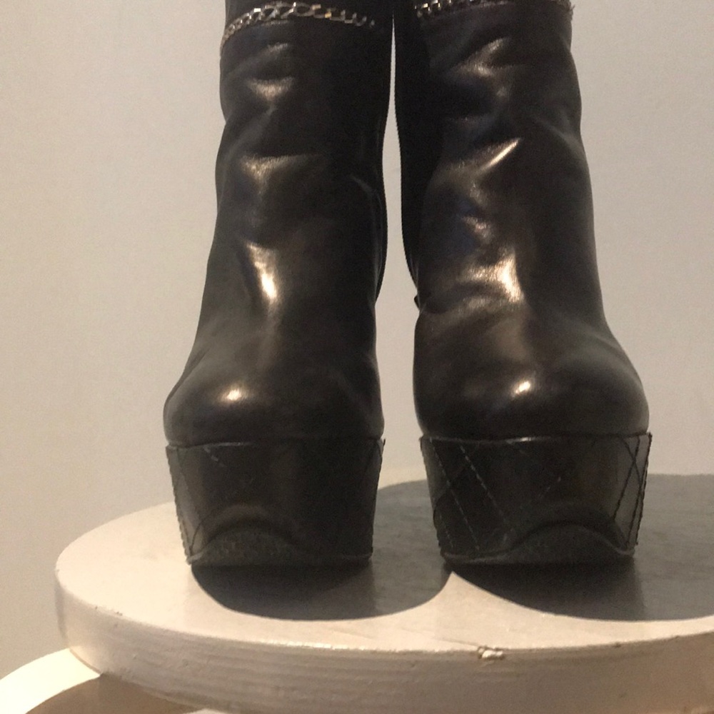 Stuart Weitzman Booties - image 7